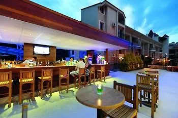 Julian Forest Hotell İçmeler