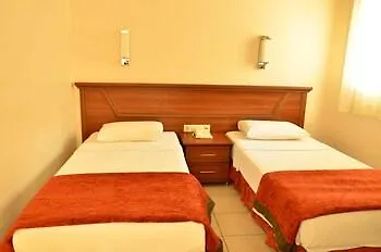 Hotel Julian Forest İçmeler